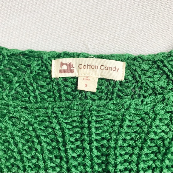 Cropped Sweater - Picture 2 of 2